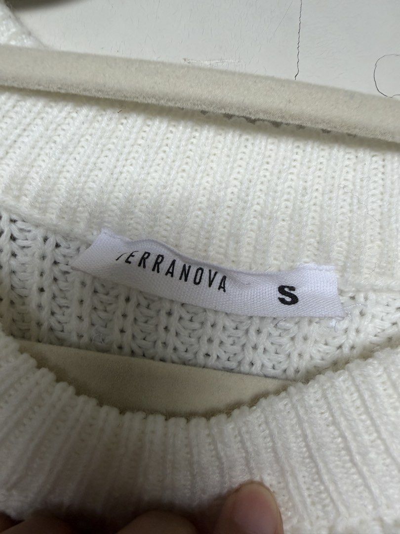 White Knit Sweater Size S (Category: Coats, Jackets and Outerwear) located in Marikina City. Submitted by ynaaast (Listing ID 1453545945, Image 2). Description: Brand: Terranova Color: White Size: Small Knit Sweater Bought but never used. .
