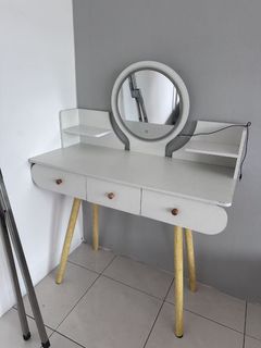 (Category: ) located in . Submitted by chii.closet (Listing ID 1453534378, Image 1). Description: .