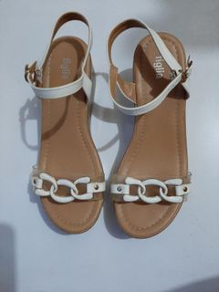 (Category: ) located in . Submitted by stashascloset (Listing ID 1453539094, Image 1). Description: .