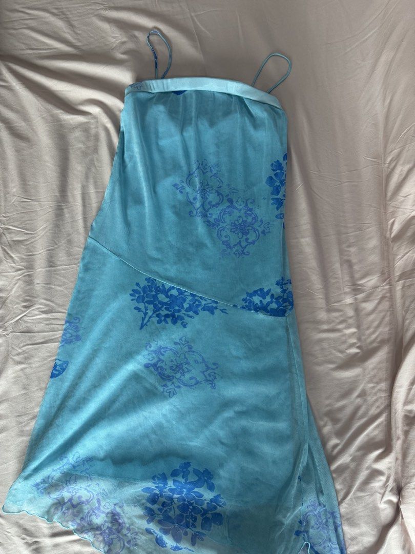 Y2k vintage blue dress (Category: Dresses) located in Quezon City. Submitted by crescent1114 (Listing ID 1453479431, Image 1). Description: The prettiest blue dress ! Super great for the beach or going out Material is very light Best fits XS-S.