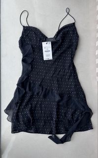 （分類：）位於 。 由 izzy.cl0thes 提交（商品編號 1453489459，圖片 1）。簡介： 。