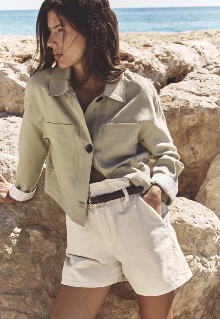 Zara Linen Blend Cropped Jacket Size XS Sage (Category: Coats, Jackets and Outerwear) located in Mandaluyong City. Submitted by jv_preloved (Listing ID 1453551867, Image 1). Description: Spring cleaning :) Serious buyers only. No lowballers. Shipping/ delivery at buyer’s cost Sleeves altered slightly since they were long, refer to images for measurements My Details: Height - 153cm Typical size - 4 Waist - around 25-26in Location - mandaluyong.