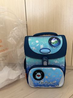 （分類：）位於 。 由 callieyinn 提交（商品編號 1458514231，圖片 1）。簡介： 。