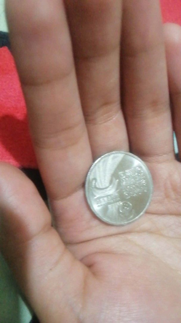 10 Peso Coin ASEAN 2026 (Category: Currency) located in San Mariano. Submitted by sixsam (Listing ID 1458640266, Image 1). Description: - 2026 ASEAN coin - Features a QR code next to the ASEAN logo design - Other side has text and a circular emblem - Ideal for coin collectors - Price is negotiable .