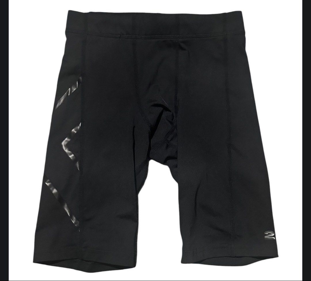 2XU CORE COMPRESSION SHORTS size xs (Category: Activewear) located in Iba. Submitted by xooperfindslb (Listing ID 1458558882, Image 3). Description: 2XU CORE COMPRESSION SHORTS size xs Color: black Good condition No issue.