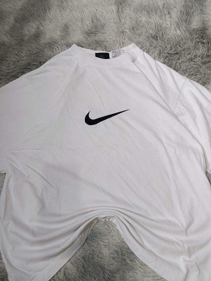 90s Nike embroidered graphic (Category: Tshirts & Polo Shirts ) located in Quezon City. Submitted by tedthrift (Listing ID 1458541634, Image 2). Description: subrang ganda pa ng condition minimal issue heavy cotton size M to L.