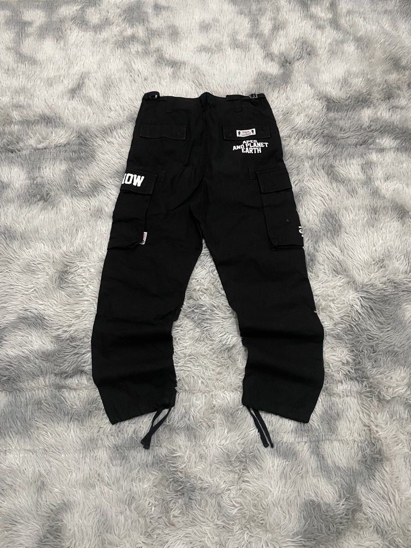 AAPE BY A BATHING APE Cargo Pants Black (Category: Jeans) located in Manila. Submitted by thrift_by_tons08 (Listing ID 1458652321, Image 1). Description: AAPE BY A BATHING APE Dimes: Waist: 30 Length: 40 Leghole: 7 Price: 1,000 + sf 📍Roxas City, Capiz 5800 🔫 Payment via Gcash 🔫Payment First Policy .