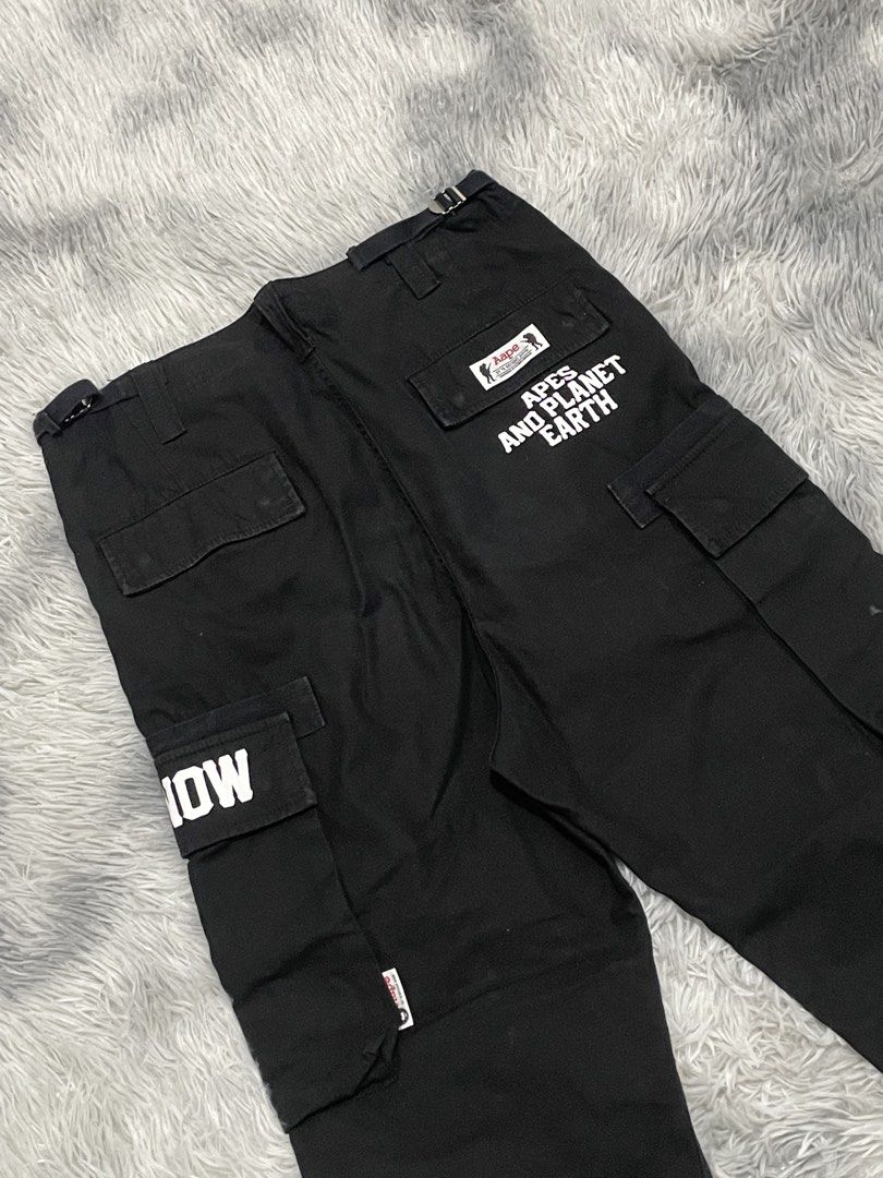 AAPE BY A BATHING APE Cargo Pants Black (Category: Jeans) located in Manila. Submitted by thrift_by_tons08 (Listing ID 1458652321, Image 2). Description: AAPE BY A BATHING APE Dimes: Waist: 30 Length: 40 Leghole: 7 Price: 1,000 + sf 📍Roxas City, Capiz 5800 🔫 Payment via Gcash 🔫Payment First Policy .