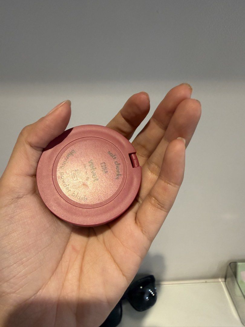 Absidy lip tint and blush (Category: Makeup) located in Quezon City. Submitted by destashingmycloset (Listing ID 1458618365, Image 3). Description: .