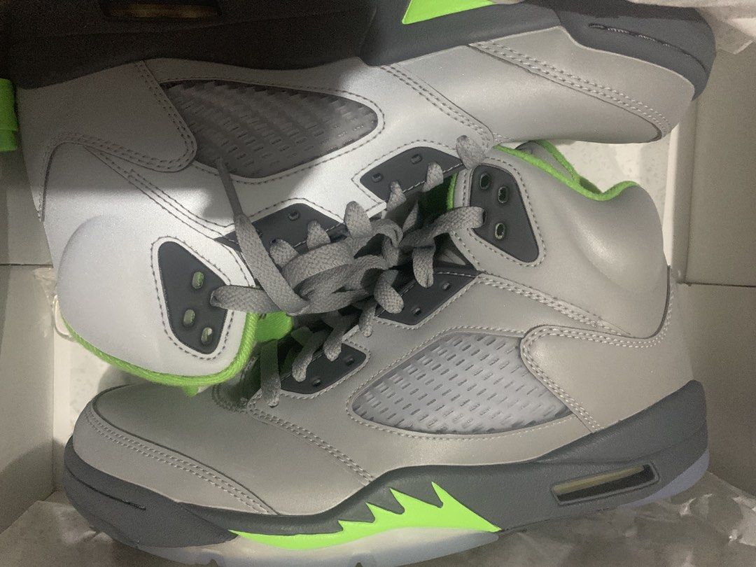 Air Jordan 5 Retro "Green Bean" (Category: Sneakers) located in Manila. Submitted by kairoo1111 (Listing ID 1454708258, Image 2). Description: - Authentic Air Jordan 5 'Green Bean' colorway - Features classic Jordan 5 silhouette - Iconic Jumpman logo on heel and tongue - Stylish gum brown soles - Pre-owned with visible signs of wear, but plenty of life remaining - Ideal addition for any sneaker collector's wardrobe - 10,095 Price in Nike -Negotia