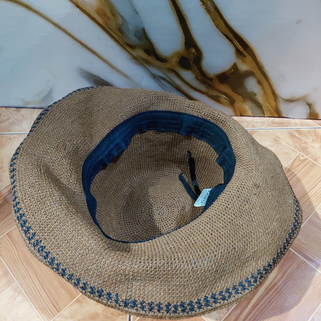 a.kurtz Japan Brand (Category: Hats & Beanies) located in Manila. Submitted by pandinity (Listing ID 1458618587, Image 3). Description: matibay from Japan.