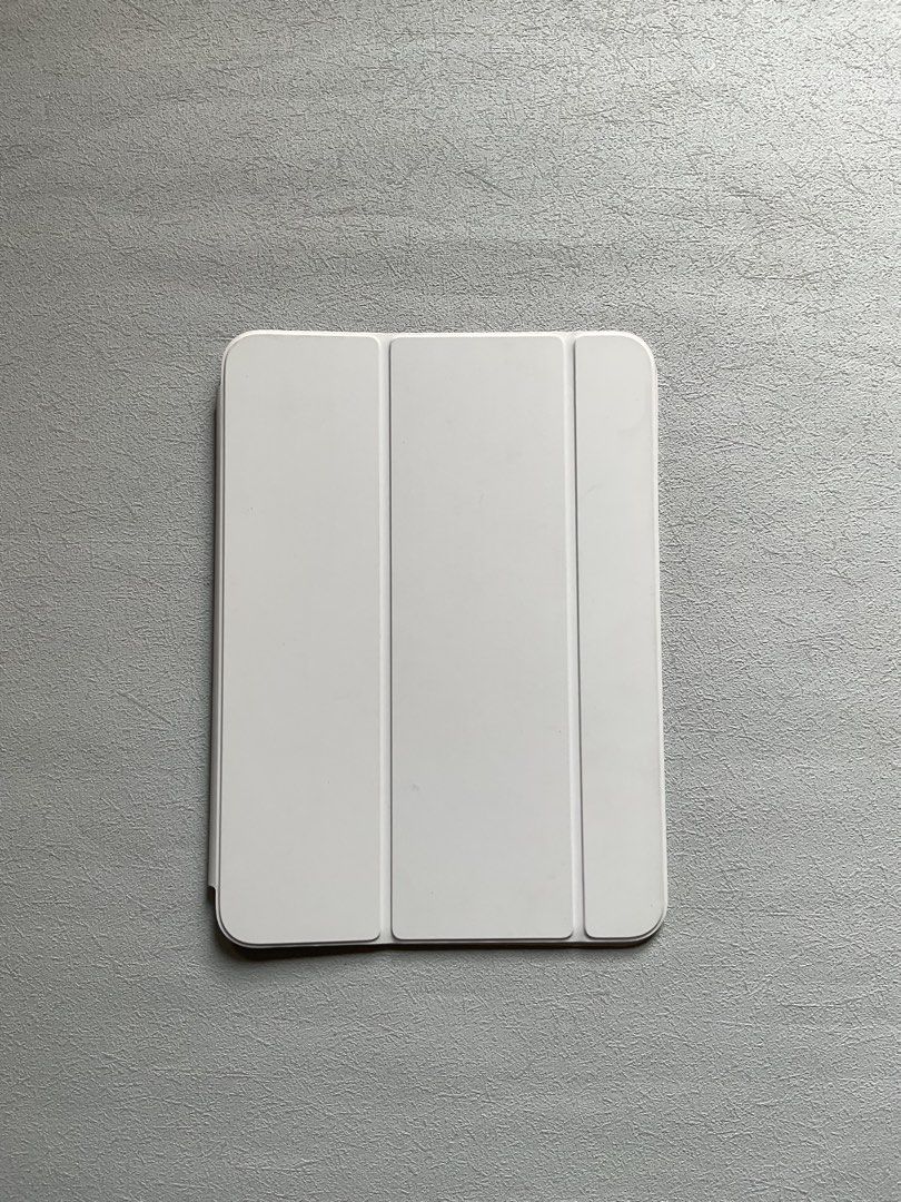 Apple iPad Folio Case A16 (Category: Cases & Sleeves) located in Quezon City. Submitted by apple__avenue (Listing ID 1458604334, Image 3). Description: Selling like new iPad folio case for iPad A16 (11th Gen & 10th Gen). SRP is ₱5,690 and selling it for less than ₱2k Meetups: Qc, SM North, Fairview, cubao and nearbys shipping thru LBC COD/COP and Lalamove.