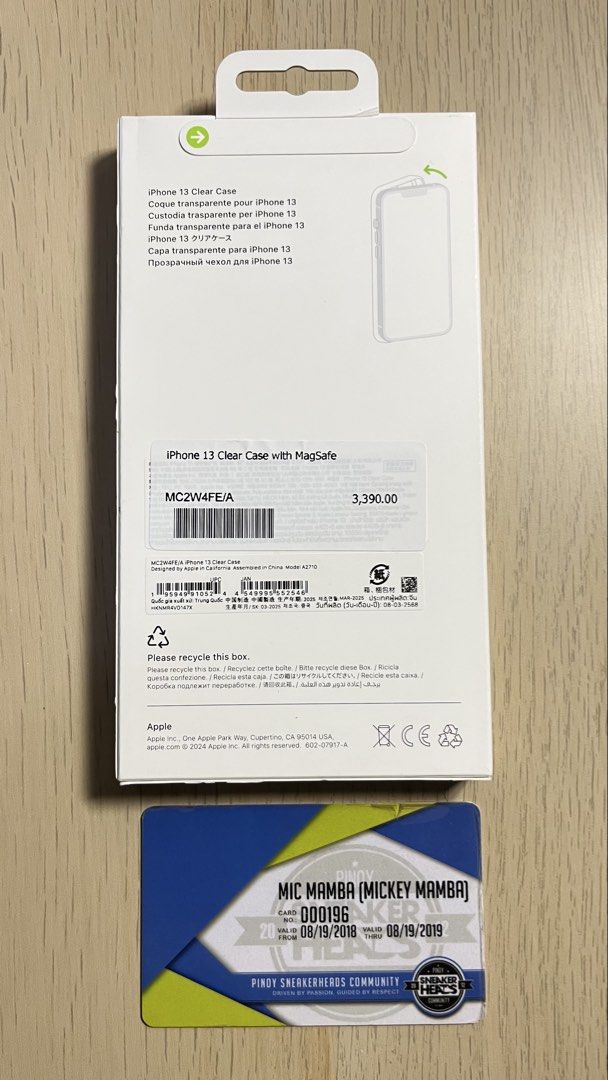 Apple iPhone 13 Clear Case with MagSafe (Category: Cases & Sleeves) located in Taguig. Submitted by micmamba24 (Listing ID 1458641314, Image 2). Description: FOR SALE ONLY (NO TRADES): BRAND NEW/SEALED BELOW SRP COMES WITH PAPER BAG Apple Clear Case with MagSafe Fits iPhone 13 SRP: P3,390 My Price: P1,800 only RFS: Decluttering Meetups: Makati or BGC, Taguig area For delivery, buyer should shoulder all the fees. PM or SMS me for faster transactio