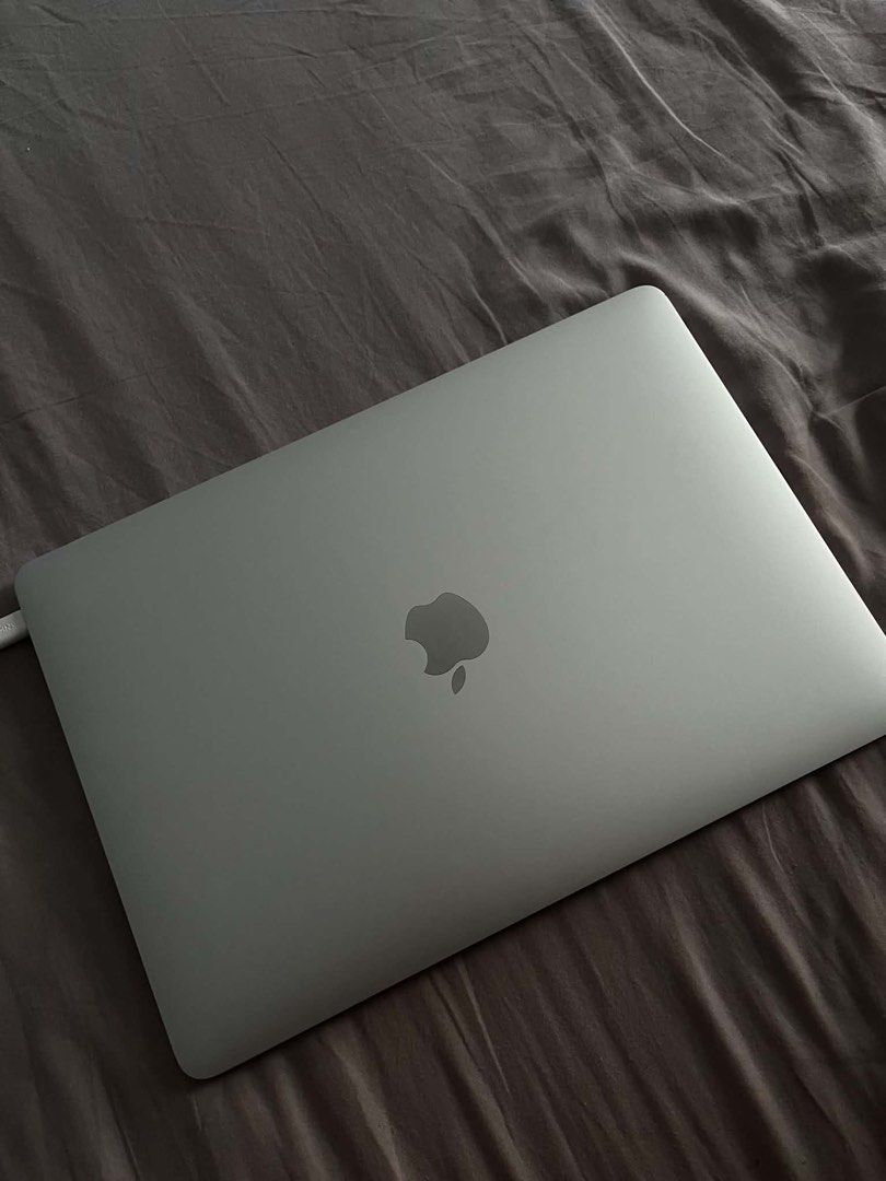 Apple Macbook Air 13 inches 2019 (Category: Laptops & Notebooks) located in Makati City. Submitted by abiii.llo (Listing ID 1458549264, Image 1). Description: - can be used for 1-2 years if fully charged - no box, with type c cable - has scratches.