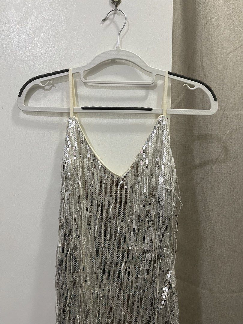 ARAVE Silver Sequin Fringe Slip Dress (Category: Dresses) located in Mandaue City. Submitted by ca.dlrs (Listing ID 1458520448, Image 1). Description: - used once only - altered to fit 4'11" (see last pic for reference).