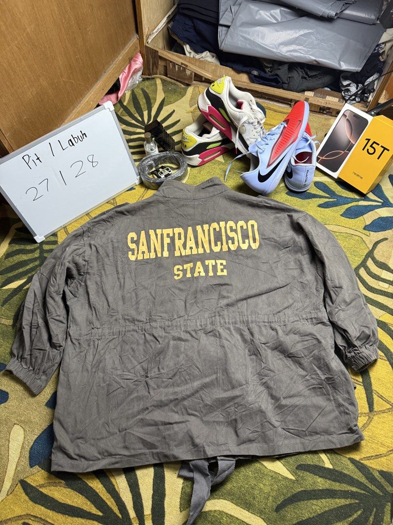 Army Jacket (Category: Activewear) located in Hulu Terengganu. Submitted by one9ninethrift (Listing ID 1458509749, Image 3). Description: Berminat boleh pm 01136048601.