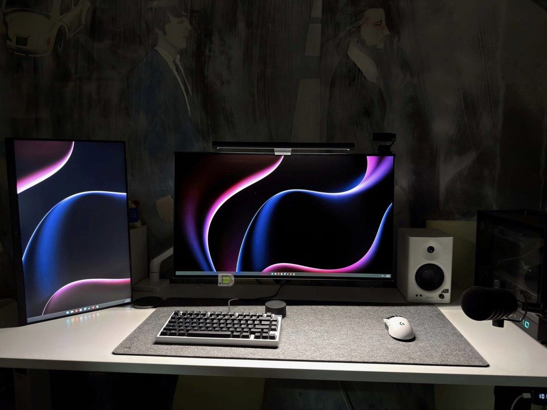 Asus ROG Swift OLED PG32UCDP (Category: Monitor Screens) located in Malabon City. Submitted by davidsoria (Listing ID 1458549300, Image 1). Description: Asus ROG Swift OLED PG32UCDP Price: ₱75,000 • Mint condition • 32-inch 4K (3840 x 2160) WOLED gaming monitor with versatile dual mode (4K @ 240 Hz or FHD @ 480 Hz) • ROG-exclusive OLED Anti-flicker technology helps reduce the flicker during refresh-rate fluctuations • New AI Assistant provides dy