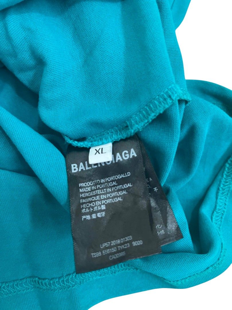 Balenciaga tshirt (Category: Tshirts & Polo Shirts ) located in Bacolod City. Submitted by driplokalph (Listing ID 1458668392, Image 3). Description: Balenciaga (for big boys) XL on tag 25.5W 30L Excellent condition Color may vary due to lighting Issue: neck tag stitching.
