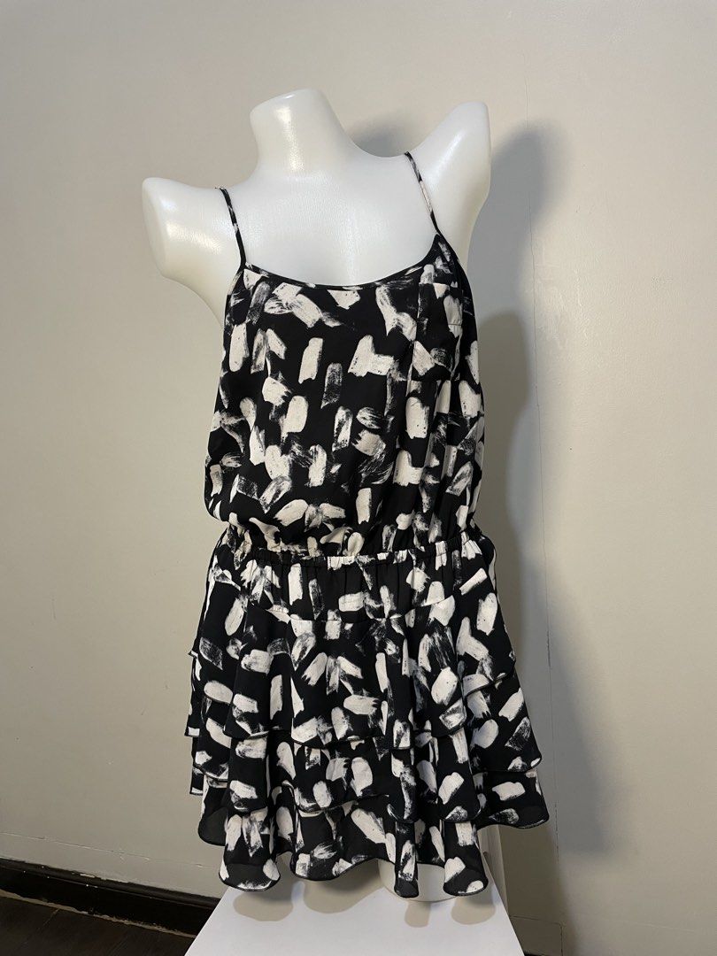 Banana Republic Dress (Category: Dresses) located in Santa Rosa. Submitted by thevintagesource.ph (Listing ID 1458678615, Image 1). Description: .