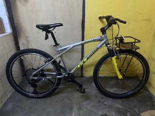 (Category: ) located in . Submitted by azri6544 (Listing ID 1458602980, Image 1). Description: .