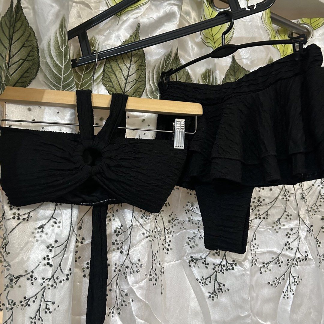Black Bikini Two Piece Set (Category: Bikinis & Swimsuits) located in San Pedro. Submitted by clothesyph (Listing ID 1458643534, Image 2). Description: ⊹ never been used — in good condition ⊹ size: fits small to large check out my listings for more items! ▫️payment: gcash / bank transfer ▫️delivery: j&t / lalamove (can ship from bgc or san pedro, laguna).