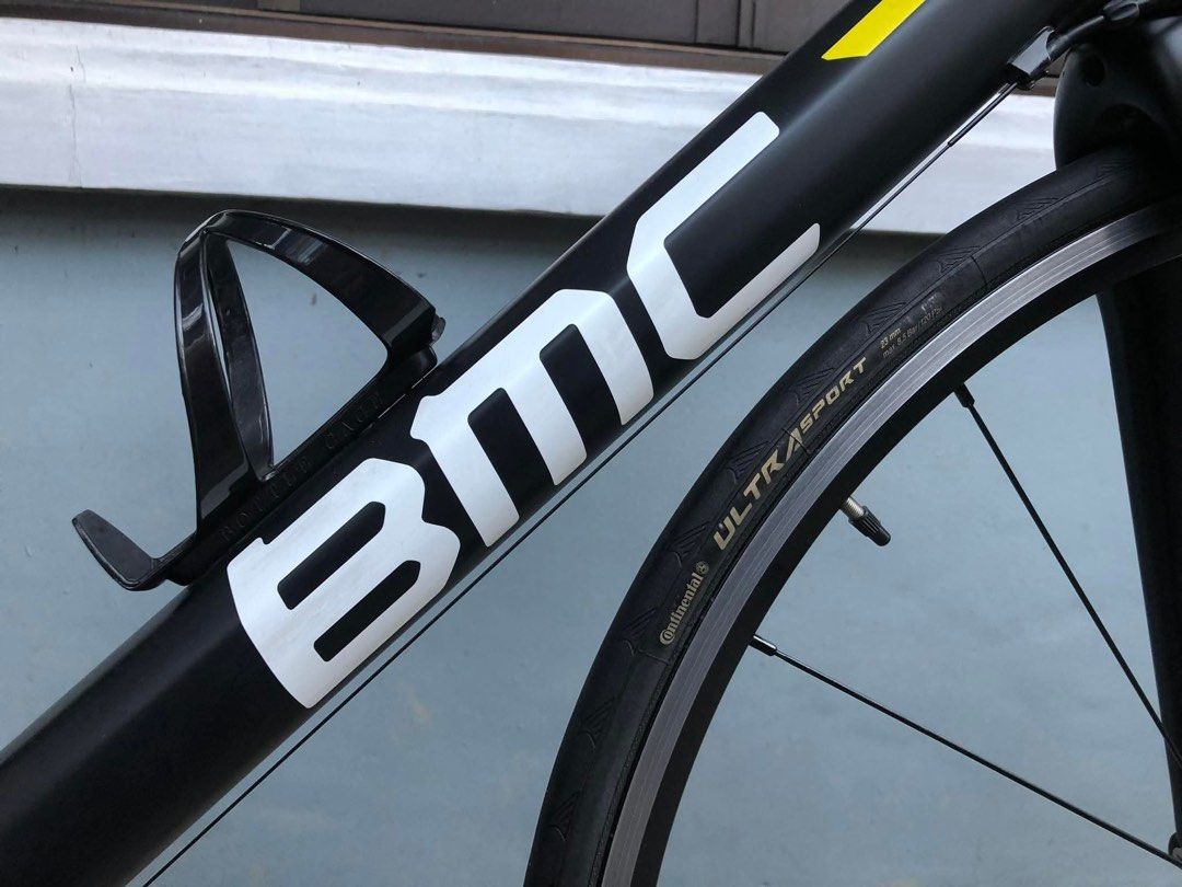 BMC Road bike (Category: Bicycles) located in Marikina City. Submitted by cluttermatters (Listing ID 1458594160, Image 3). Description: BMC TeamMachine SLR03 Road Bike Size 51 Toptube: 53.5cm Seattube: 50.5cm Frame: ACE Technology Carbon Fork: TeamMachine SLR Carbon Stem: BMC RSM 03 Handlebar: BMC RDM 03 Saddle: Selle Royal Seta Seatpost: BMC RSP 03 FD: Shimano Ultegra RD: Shimano Ultegra Crank: Shimano FC-RS500 (50-34T) Cassette: Shimano 11-spee