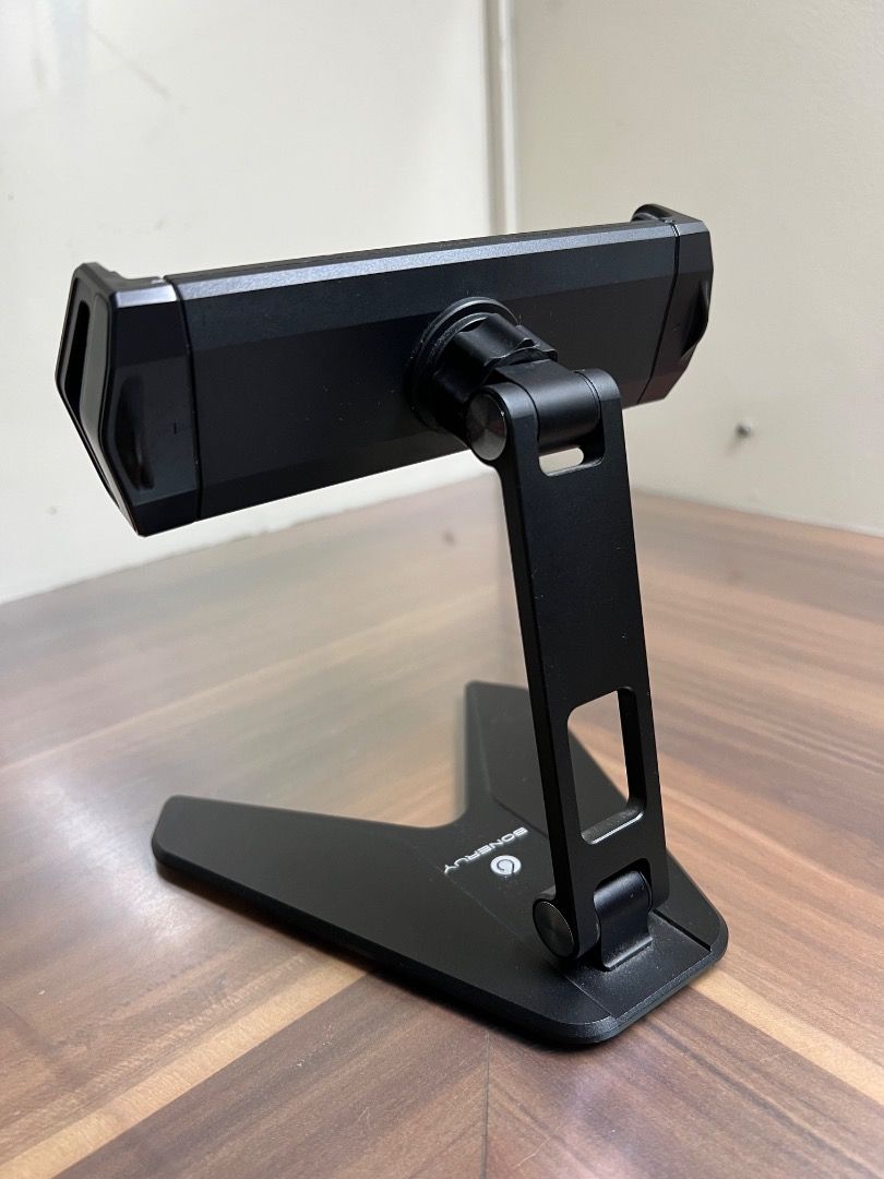 Folding Desktop Phone Stand (Category: Mounts & Holders) located in Quezon City. Submitted by kobeast0824 (Listing ID 1458517379, Image 3). Description: 🔥 Massive Discount vs Retail! ₱500 ONLY (Original store retail value is around ₱700 - ₱900+). Selling a Boneruy folding desktop phone stand in like-new condition. Used this just a couple of times on my desk, but I don't need it anymore so I'm clearing it out. Crafted from high-grade aluminum all