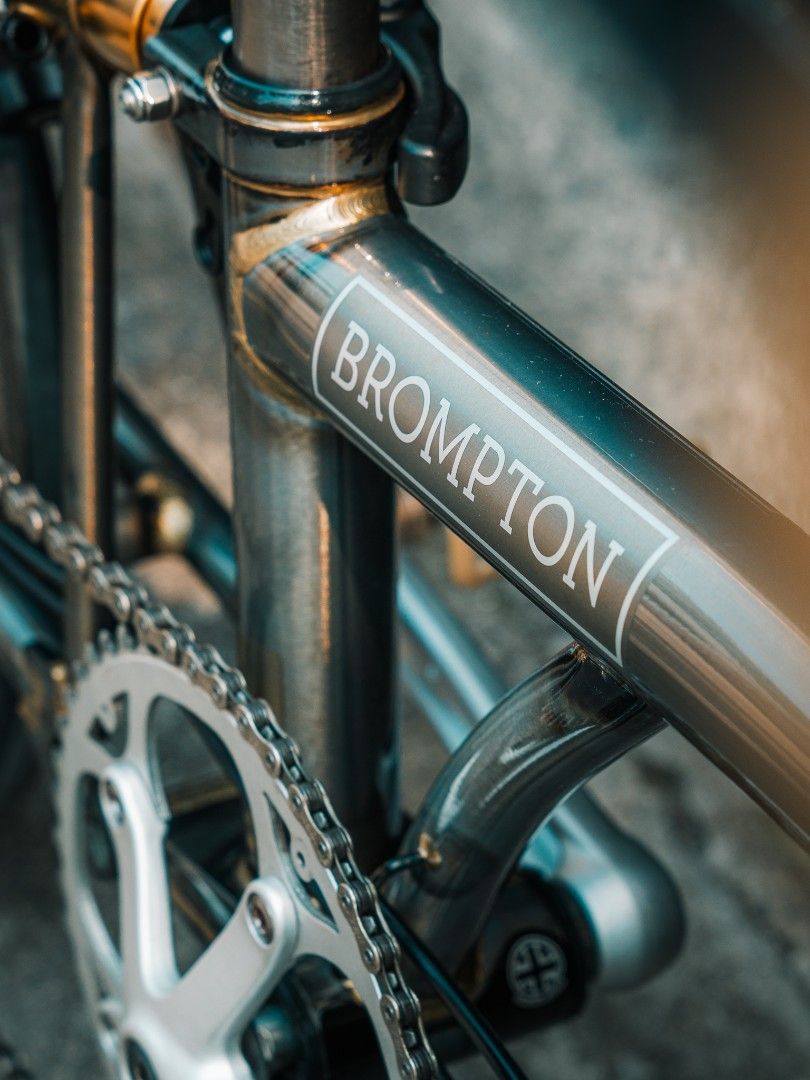 Brompton Raw Lacquer C-Line (2019) (Category: Bicycles) located in Quezon City. Submitted by fliptongz (Listing ID 1458686012, Image 2). Description: Pre-loved 2019 Brompton Raw Lacquer! Meticulously maintained raw lacquer Brompton in excellent condition, regularly treated with frame and rust protectant. - Paul Canti Brake Levers - Brooks Cambium Grip (Natural) - Brooks C17 Saddle (Natural) - Imperium Cycle Brass Suspension Block - Union Jack Ti 