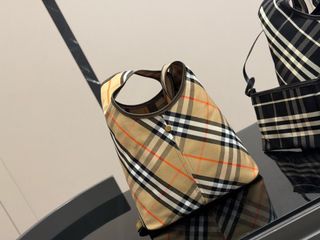 （分類：）位於 。 由 edisonstore 提交（商品編號 1458615739，圖片 1）。簡介： 。