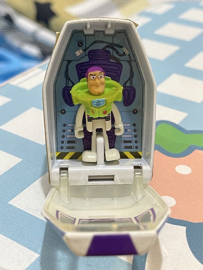 buzz and alien disney pixar tomy takara (Category: Figurines & Statues) located in Cabiao. Submitted by imeon13 (Listing ID 1458680751, Image 3). Description: .