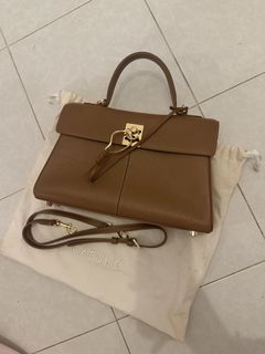 （分類：）位於 。 由 toastedbunny 提交（商品編號 1458663169，圖片 1）。簡介： 。