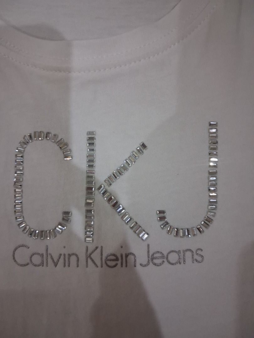 CALVIN KLEIN (Category: Luxury Apparel) located in Malolos. Submitted by fasttiger.6aaa81 (Listing ID 1458624408, Image 3). Description: .
