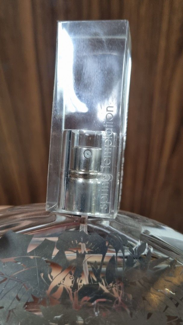 Calvin Klein Euphoria Spring Temptation Eau de Parfum 100ml (Category: Fragrance & Deodorants) located in Quezon City. Submitted by kcobs (Listing ID 1458622784, Image 3). Description: - Calvin Klein Euphoria Spring Temptation Eau de Parfum - 100 ml bottle ( used twice only , still full) - guaranteed authentic - store bought - no more box - Features a beautiful glass bottle with an etched floral design - Includes the original spray cap - Ideal fr
