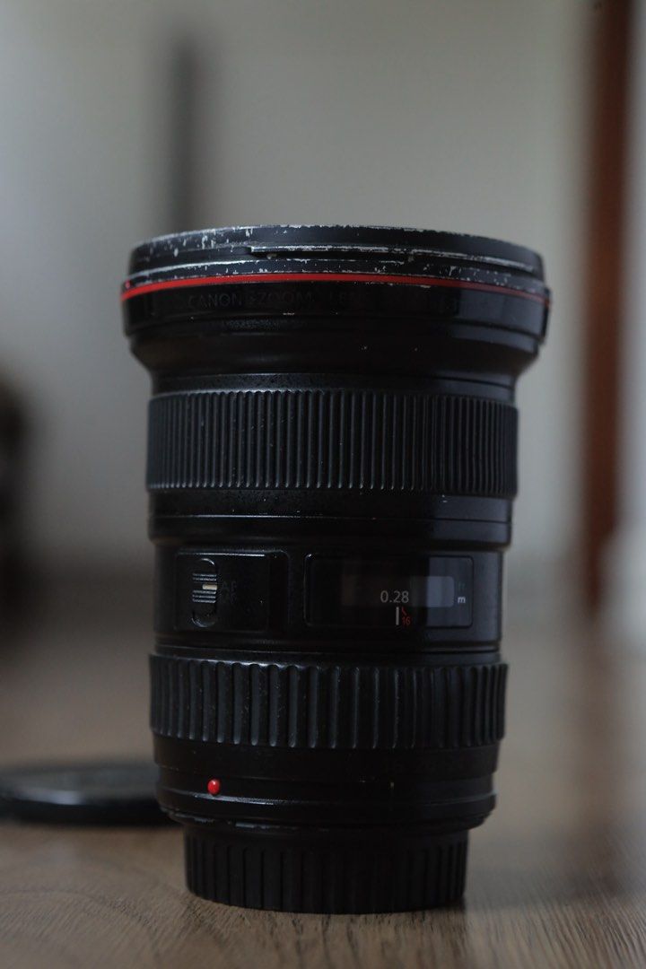 Canon 16-35 v1 f2.8 (Category: Cameras) located in Manila. Submitted by ibanezph (Listing ID 1458630047, Image 1). Description: Canon 16-35 f2.8 Well used Performance 10/10 Still sharp and fast AF Cosmetic 7/10 check photos It has a dent It has a small fungus Check all the posted photos for your reference Angono rizal area.