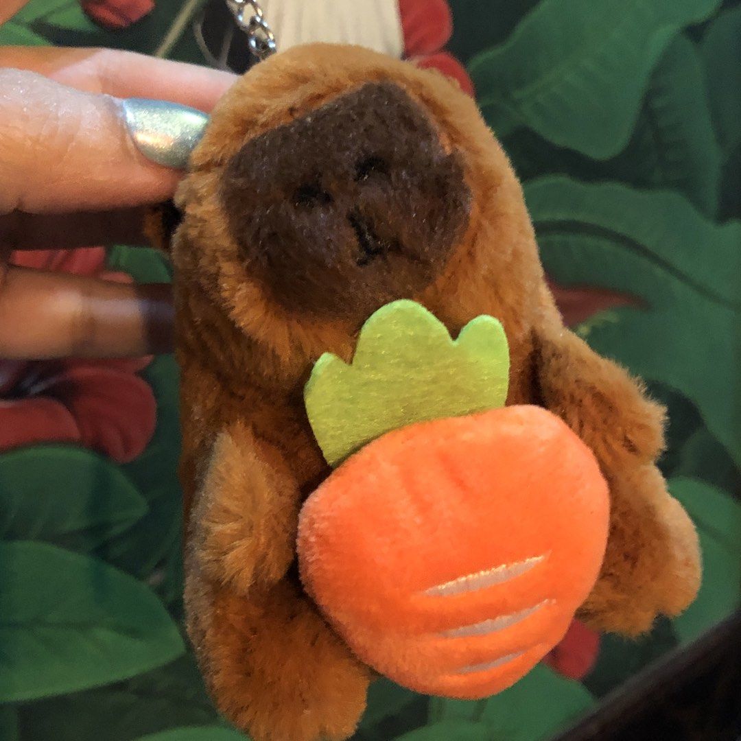 CAPYBARA CARROT BAG CHARM (Category: Tote Bags) located in Quezon City. Submitted by kitsune.treasures (Listing ID 1458560116, Image 3). Description: *First to pay policy! *1 day reservation only. Failure to pay on time, auto cancel. 📍Quezon City * MOD: J&T | Lalamove * MOP: GCASH | BPI 📦ON HAND AND READY TO SHIP! CONDITION: WHAT YOU SEE IS WHAT YOU GET. Dimensions: Kindly check the photos for the actual measurements. Please check all the photo