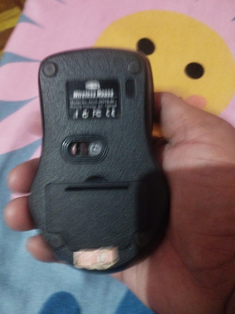 CD-R King Wireless Mouse with USB Dongle (Category: Mouse & Mousepads) located in Manila. Submitted by chloe041287 (Listing ID 1458558678, Image 2). Description: - CD-R King Wireless Mouse - Tested and working great - Includes USB dongle - Plug and play setup - Perfect for everyday computer use.