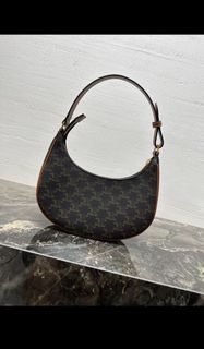 （分類：）位於 。 由 c.t.c.t 提交（商品編號 1458555306，圖片 1）。簡介： 。