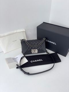 (Category: ) located in . Submitted by collynluxurybag (Listing ID 1458632921, Image 1). Description: .