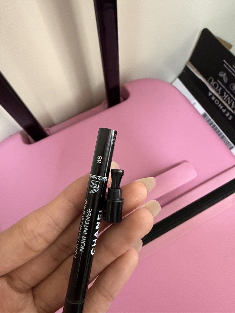 CHANEL Stylo Eyeliner in 88 w/ Sharpener (Category: Makeup) located in Pasig City. Submitted by prelovederis (Listing ID 1458523138, Image 3). Description: How much left shown in the photo.