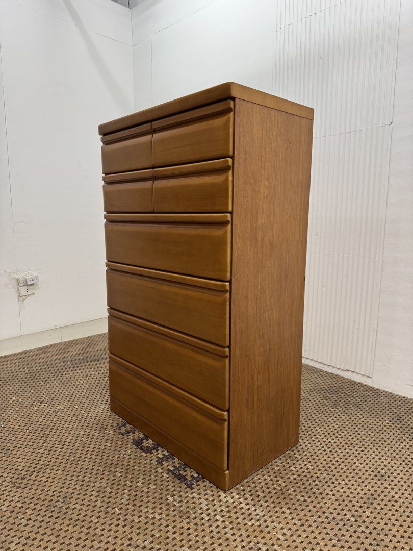 Chest of drawers (Category: Shelves, Cabinets & Racks) located in Quezon City. Submitted by matetdevis13 (Listing ID 1458684903, Image 3). Description: Vintage Honey Oak 8-Drawer Tallboy Chest Price: 6,500 L31.5 x W17.5 x H52.5 In good condition Code JMD23-M107.