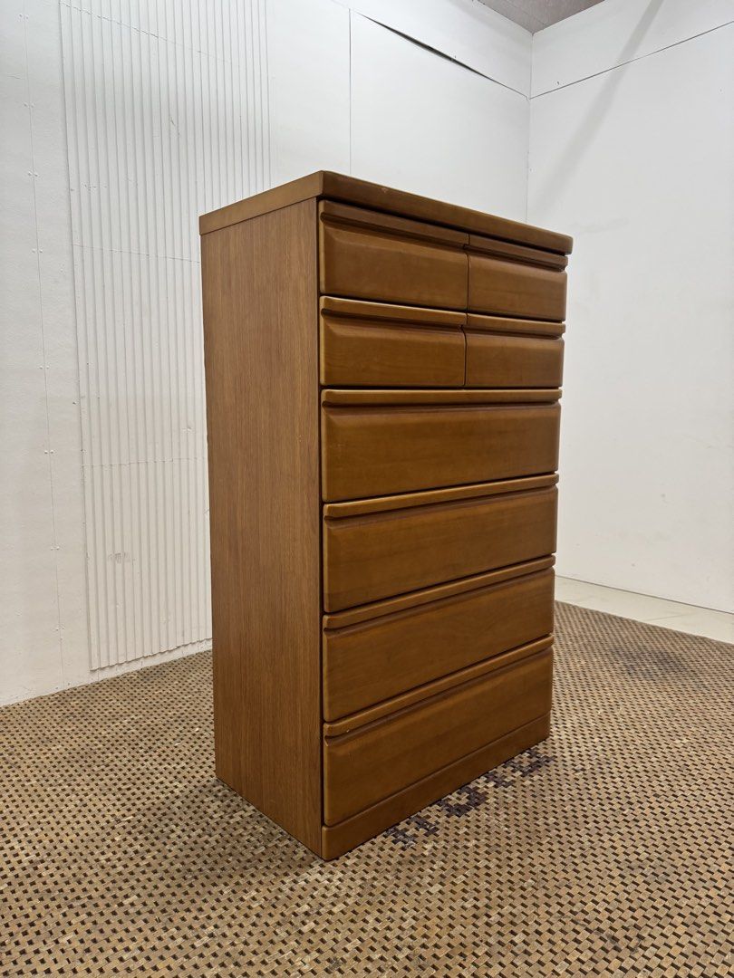 Chest of drawers (Category: Shelves, Cabinets & Racks) located in Quezon City. Submitted by matetdevis13 (Listing ID 1458684903, Image 2). Description: Vintage Honey Oak 8-Drawer Tallboy Chest Price: 6,500 L31.5 x W17.5 x H52.5 In good condition Code JMD23-M107.