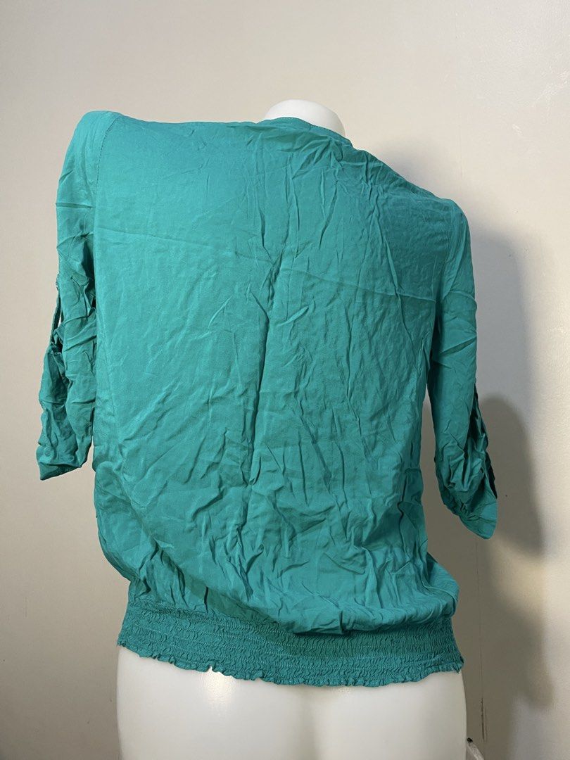 CLN blue blouse (Category: Blouses) located in Santa Rosa. Submitted by thevintagesource.ph (Listing ID 1458683884, Image 2). Description: .