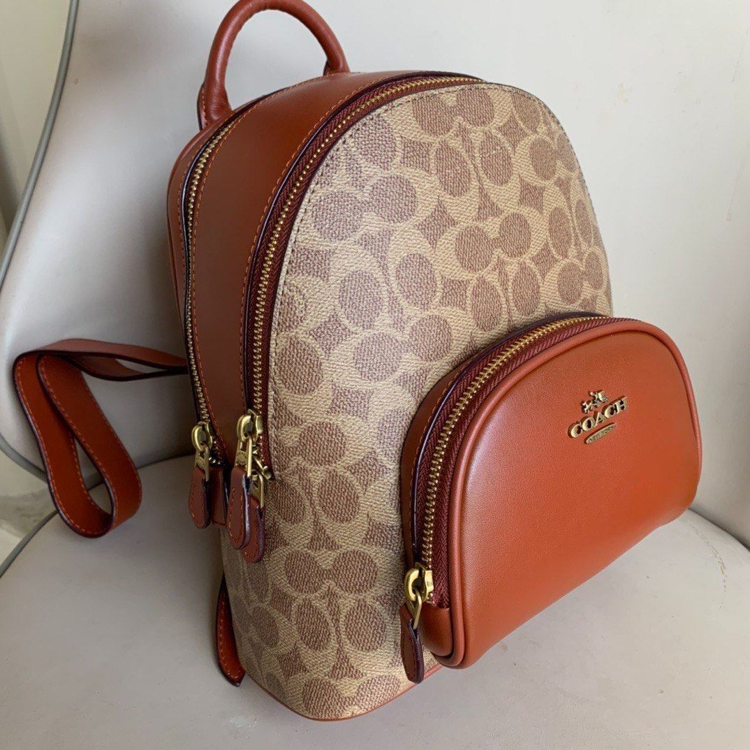 Coach Backpack （分類：背囊）位於 Hong Kong。 由 bellezza. 提交（商品編號 1458546483，圖片 2）。簡介： 。