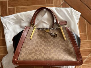 (Category: ) located in . Submitted by shopwithnic (Listing ID 1458516438, Image 1). Description: .