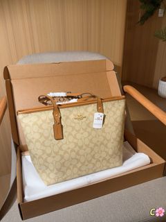 (Category: ) located in . Submitted by outlet_seller_jennie (Listing ID 1458680808, Image 1). Description: .