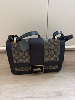（分類：）位於 。 由 shopwithmafu 提交（商品編號 1458574804，圖片 1）。簡介： 。