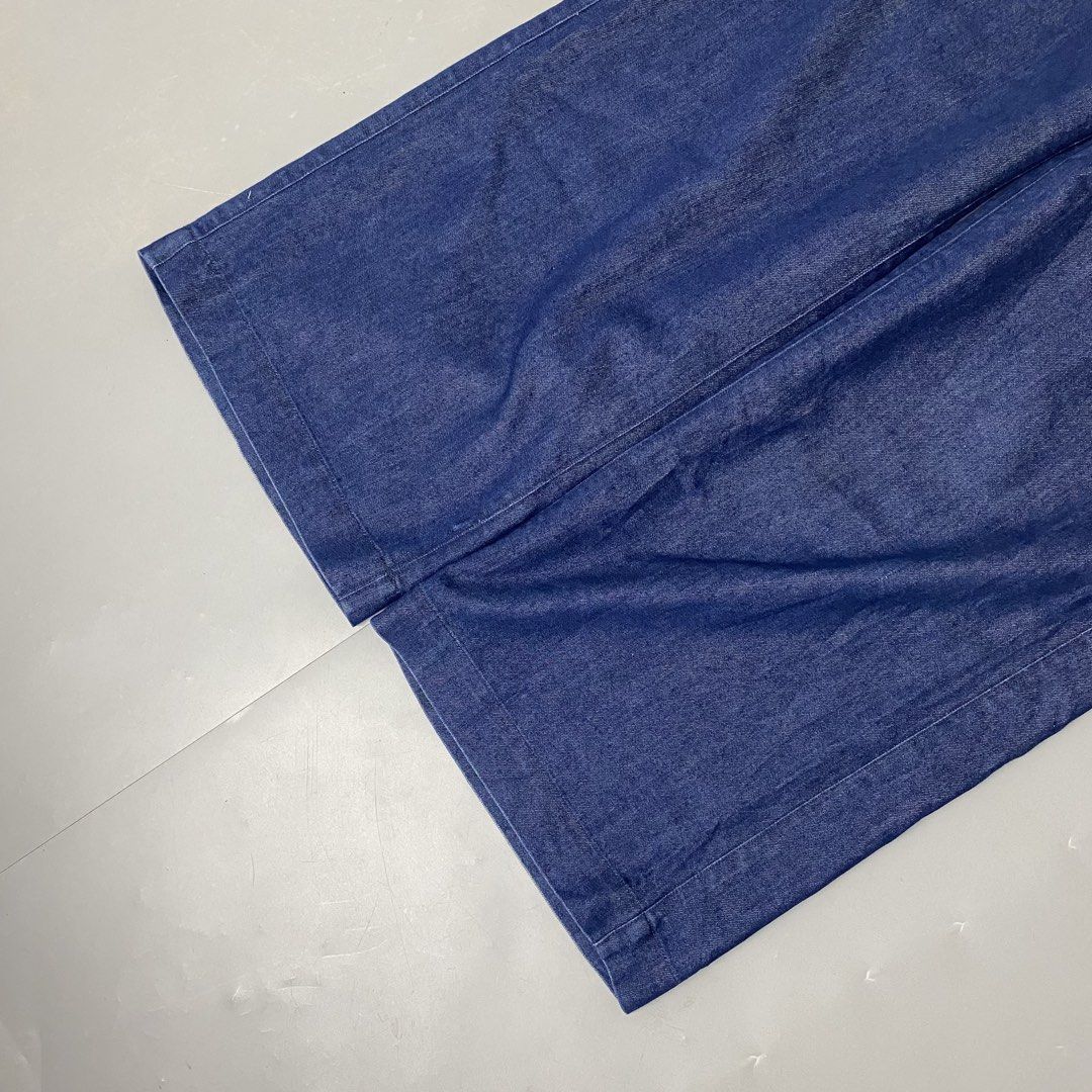 Comme Ça Models👞| Raw Blue Denim Baggy Pants (Category: Jeans) located in Bulacan. Submitted by orc.ph (Listing ID 1458608575, Image 3). Description: Comme Ça Models👞| Raw Blue Denim Baggy Pants Material Used: Denim -Raw Blue -High Waist -Decorative Gray Buttons -Dual Red and Pink Side Strips -Dual Side Slip Pockets -Wide Leg -Baggy -Not Stretchable -Size: XS -Waistline: “28 -Length: “39 -Thighs: “12 -Leg Opening: “11 -Rise: “11 Model: ‘’5’0, 3