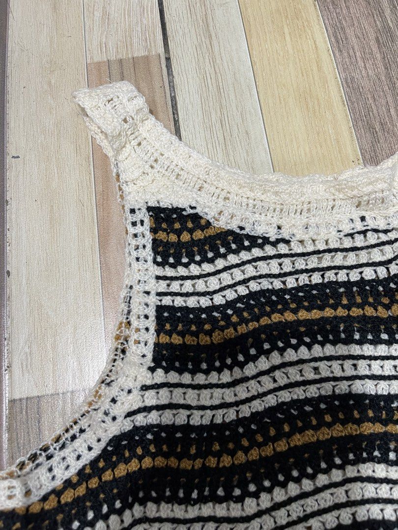 Crochet halter bohemian top S-m (Category: Others Tops) located in Baguio. Submitted by affordaprice_2600baguio (Listing ID 1458620583, Image 2). Description: .