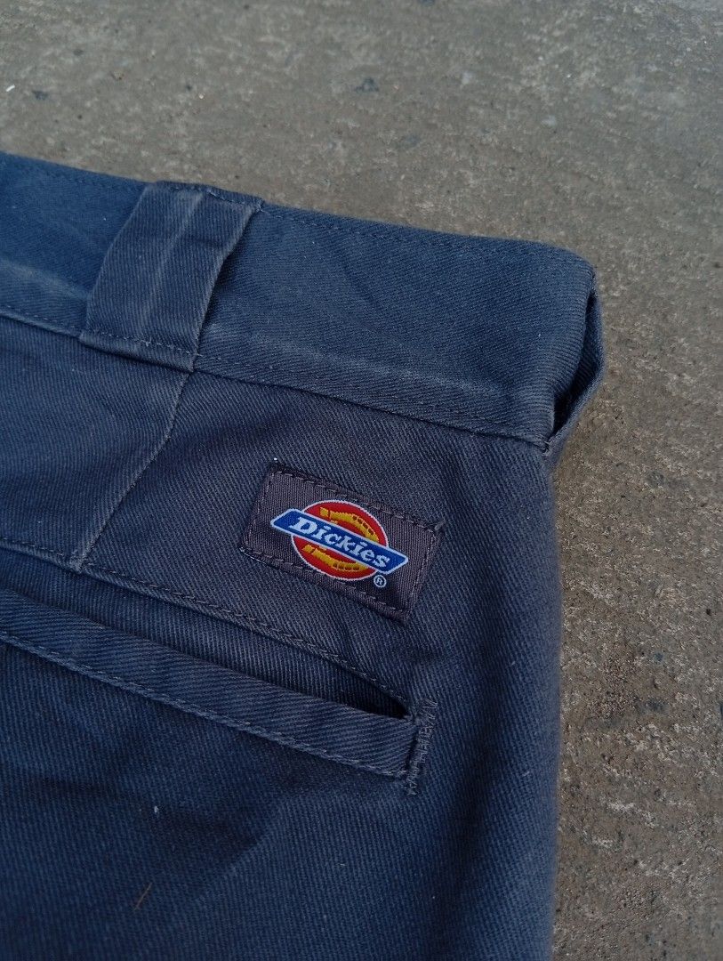 Dickies 874 Original Fit (Category: Jeans) located in Manila. Submitted by jaylordfermilan (Listing ID 1458575960, Image 3). Description: Cr:9.8/10 Dimes: 32x38 issue: may minimal discoloration.