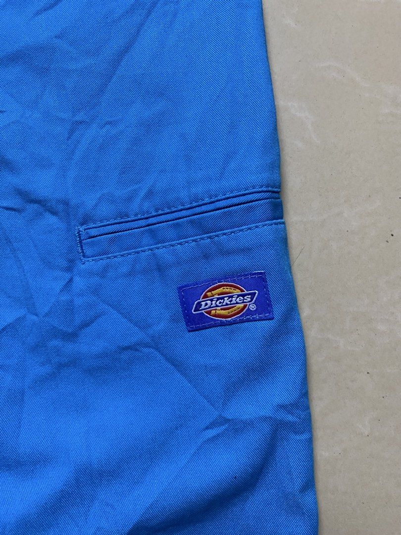 DICKIES DOUBLE PATCH (Category: Shorts) located in Andop. Submitted by maikeygong (Listing ID 1458636504, Image 3). Description: SIZE 34 x 23.5 GOOD CONDITION SEE LAST PIC MINOR FLAW.
